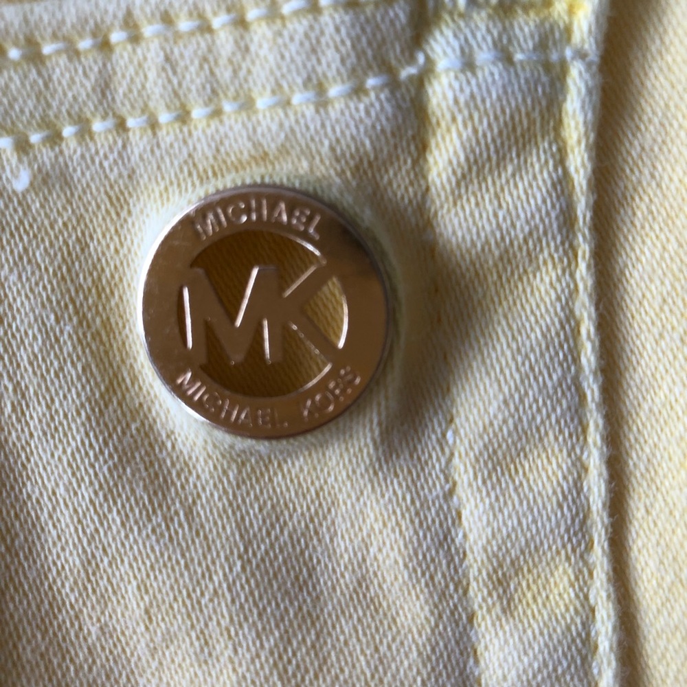 NWT! Michael Kors Yellow Izzy Cropped Jeans - Picture 3 of 4